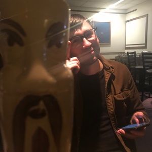 Meet your Posher, Eric